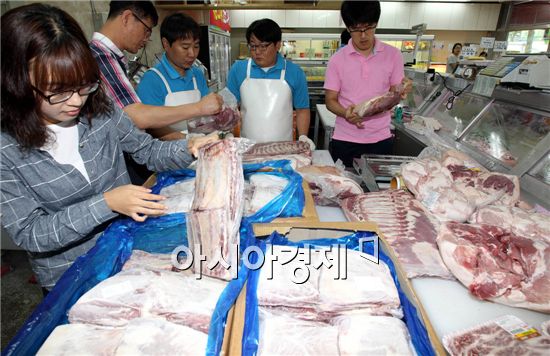 [포토]광주 북구, 쇠고기 원산지 표시제 점검