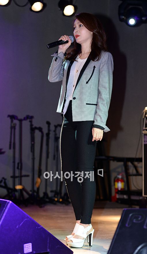 왁스, "새 앨범 중 가장 좋은 곡? 가을 분위기 물씬 나는…"