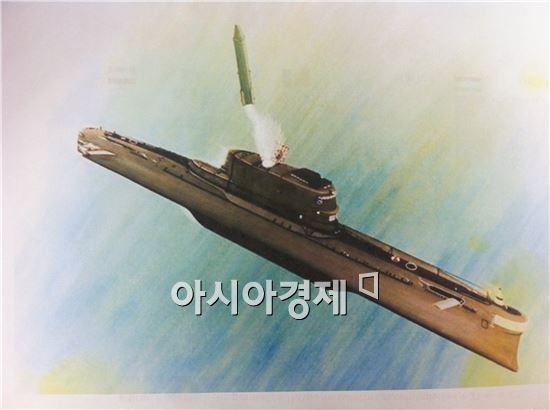 북한이 러시아제 '골프2'급 잠수함 수입한다는 사실이 알려진 것은 2004년이다. 사진은 '골프2'급 잠수함