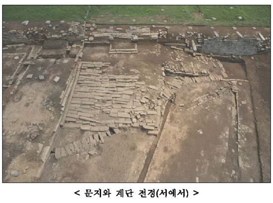 개성 만월대서 대규모 계단 발굴…'고려 황제의 위용'