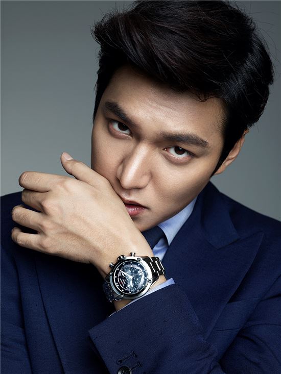 이민호, 로만손 모델 발탁 