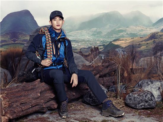 [포토]김수현, '무결점' 가을남자