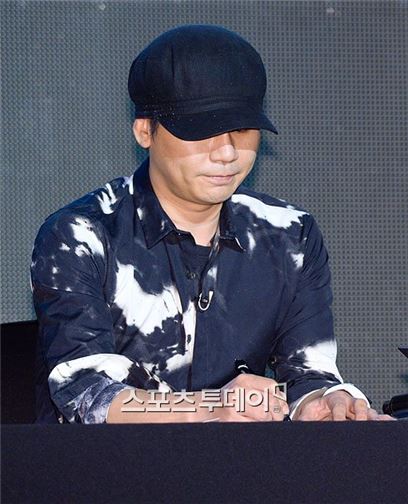 양현석, 스포츠신문 기자에 2억원대 소송…"명예훼손"