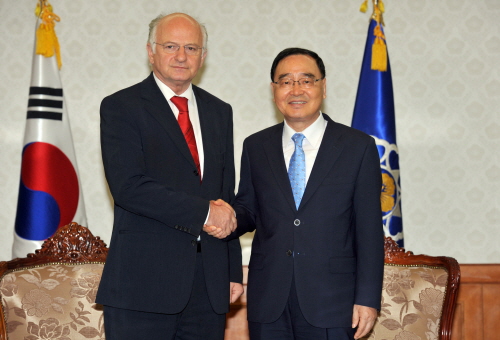 정홍원 총리, 크로아티아 의장과 양국 협력방안 논의