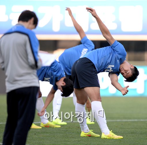 [포토]이동국,'코치님, 저 좀 봐주세요~'