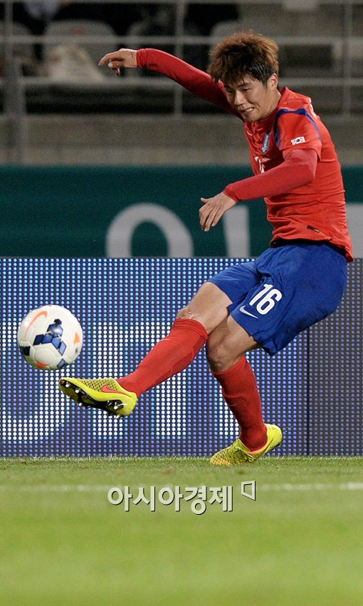 [포토]기성용,'크로스는 낮고 강하게!'