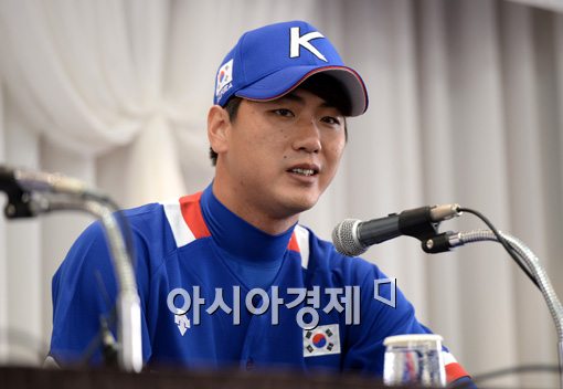 [포토]각오 말하는 김광현