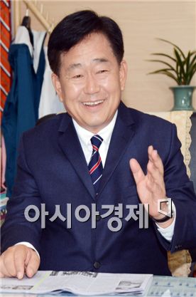 조충훈 순천시장, 세계자유민주연맹‘자유장’수상