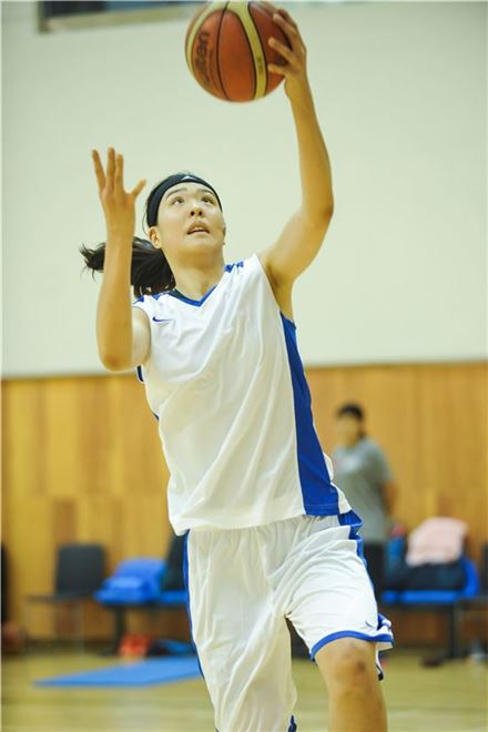 '박지수 선전' U18 女 농구, 亞선수권 토너먼트 진출