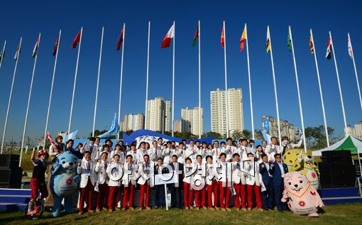 [포토]화이팅 외치는 대한민국 선수단 