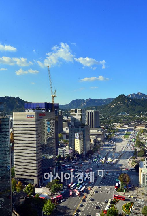 [포토]파란 하늘 아래 서울 도심