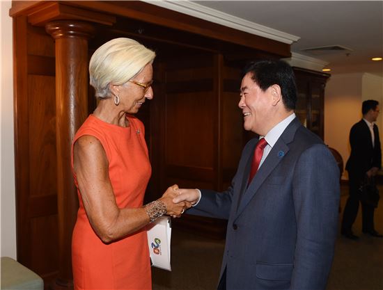 라가르드 IMF 총재 "韓 경제정책 지지한다…펀더멘털 견고"