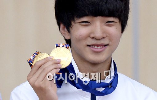 17살 '명사수' 김청용…"하늘의 아버지께 금메달 바치고파" 