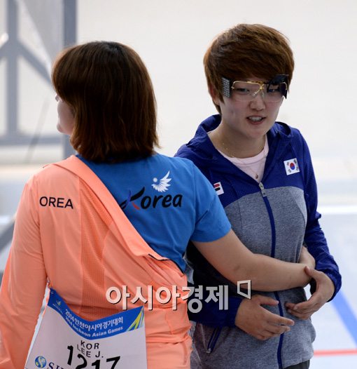 [포토]메달 결정전 진출 실패한 김장미-이정은