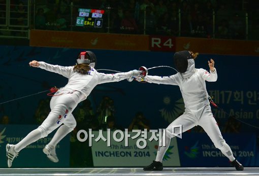 [포토]나비처럼 날아 벌처럼 쏘는 신아람 