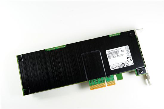 삼성, 용량 2배·속도 5배 높인 3D V낸드 기반 기업용 SSD 양산