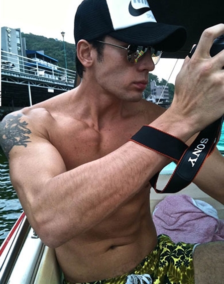 줄리엔 강 '속옷 활보 논란' 공식입장 들어보니…"술이 너무 약해서"