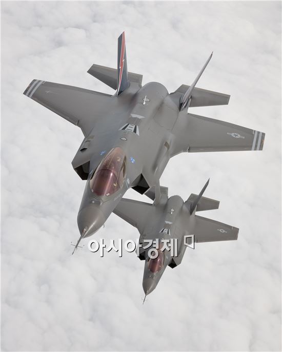 [문제투성이 차세대전투기 F-35협상]⑤주변국은 6세대 전투기...한국은 이제야 스텔스