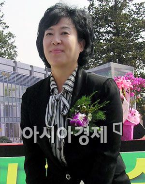 "박근혜 이 XXX 때문에 나라가 이꼴"…수원시의원 '욕설' 파문