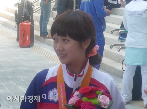 [인천AG]'金賞添花' 예쁜 외모에 금메달 실력을 더했다