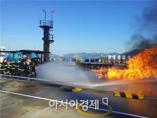 전남소방본부, 유류 등 특수위험물 화재 진압 대응력 높인다