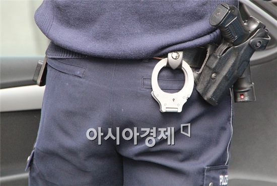 "감히 내 뒷담화 해?"…친구 감금-폭행-성추행에 '변'까지 먹인 10대