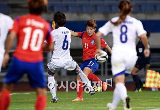 [포토]박희영.'크로스 올라 간다'