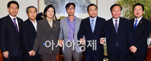 박영선, 새정치연합 원내대표직 사퇴(종합)
