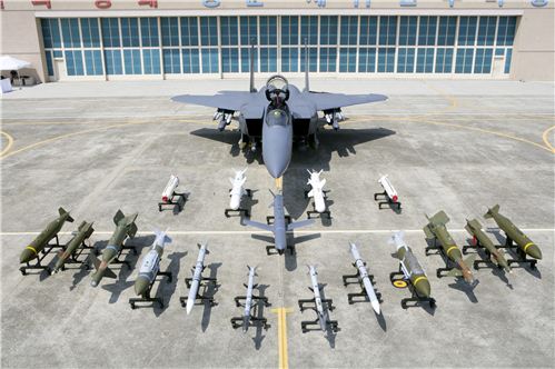경기항공전에 선뵈는 'F-15K'기