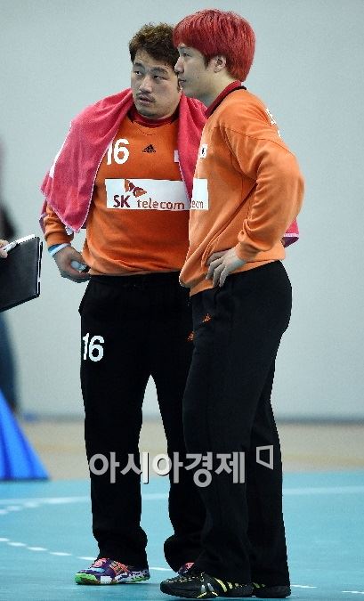 남자 핸드볼대표팀 골키퍼 이동명(왼쪽)과 이창우[사진=김현민 기자]