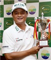 최광수, 챔피언스투어 "상금왕 등극"