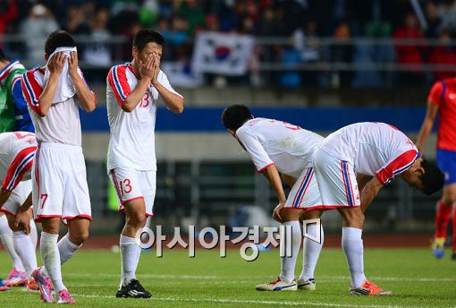 [포토]북한, 믿을 수 없는 패배 