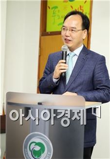 함평군은  한국지방행정연구원 박해육 안전통일연구센터 소장을  강사로 초청 역량강화 교육을 실시했다.