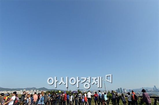 [포토]구름 한점 없는 가을하늘