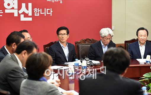 [포토]발언하는 김문수 위원장