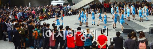 [포토]덴마크 체조 쇼가 동대문 디자인플라자에서 