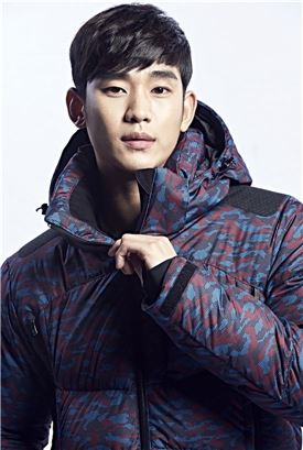 휠라 모델 김수현