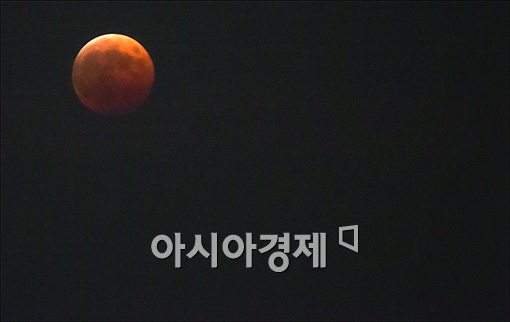 [포토]'개기월식 붉은 달'