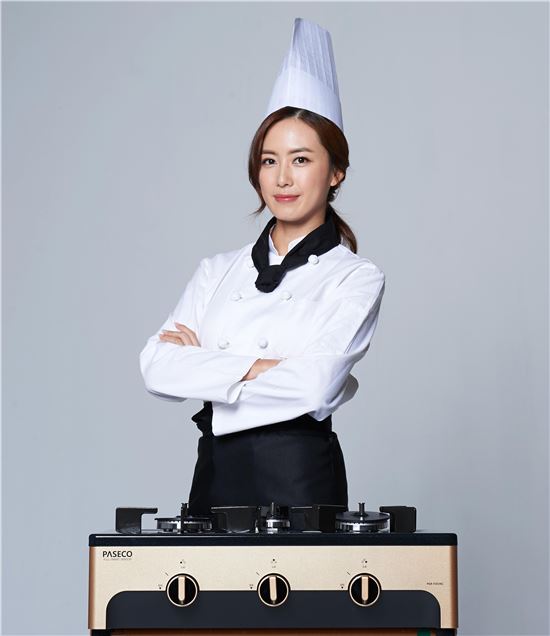 가전기업 파세코는 '진짜 사나이' 여군 특집 편에서 두드러진 인상을 남긴 배우 홍은희씨를 최근 전속모델로 맞아들였다. 