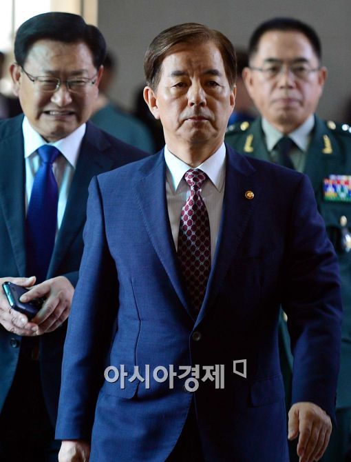 [포토]국정감사에 참석하는 한민구 장관