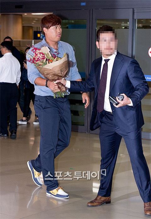 '귀국' 류현진 "올 시즌 70점… 세 차례 부상 아쉬워"