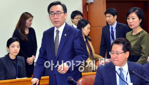 [포토]입장하는 조태열 외교부 제2차관