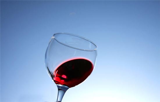 버건디 의미는 프랑스산 와인의 색깔에서 비롯됐다. (사진은 기사와 직접적 관련 없음)