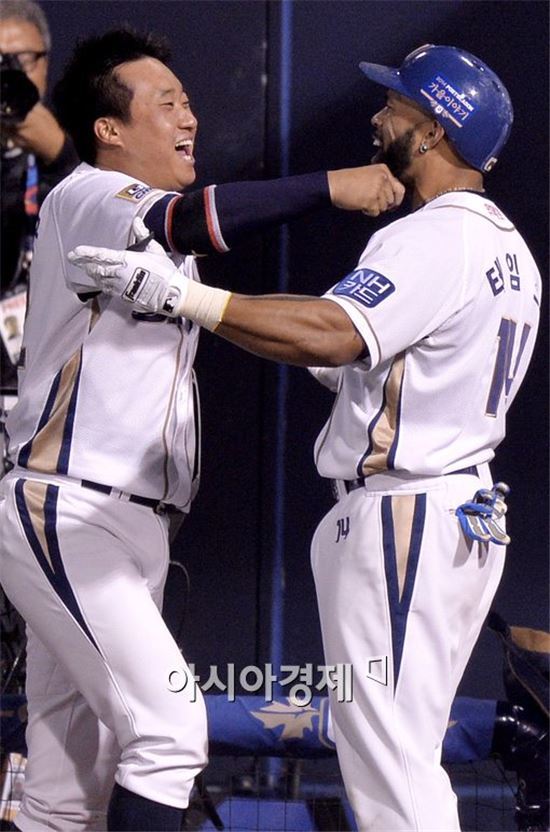 [포토]김태군,'테임즈, 홈런 기념으로 턱수염 다 뽑아버릴거야!'