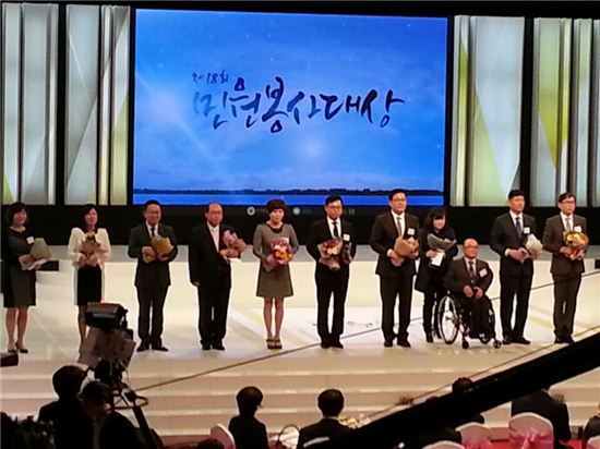 광진구 '민원 해결 달인' 이용환 팀장 민원봉사대상 본상 수상