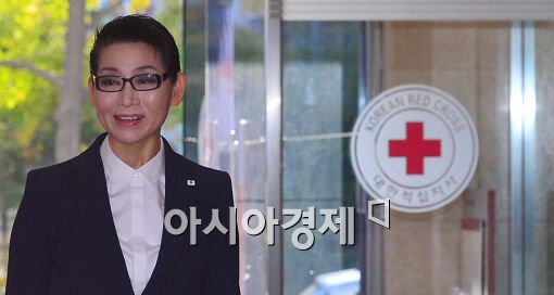 [포토]김성주 총재 "국감 출석합니다"