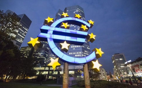 ECB, 내년초 양적완화 나설 것