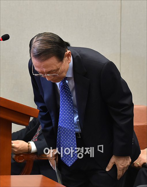 김기춘, 청문회 출석…'왕실장'에서 崔게이트 핵심 증인으로
