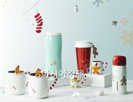 [포토] 스타벅스, 크리스마스 음료·머그컵 등 출시…"플래너도 역대급 디자인"