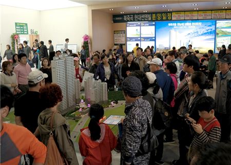 '북죽곡 현대썬앤빌' 견본주택에 사흘간 2만5000여명 몰려